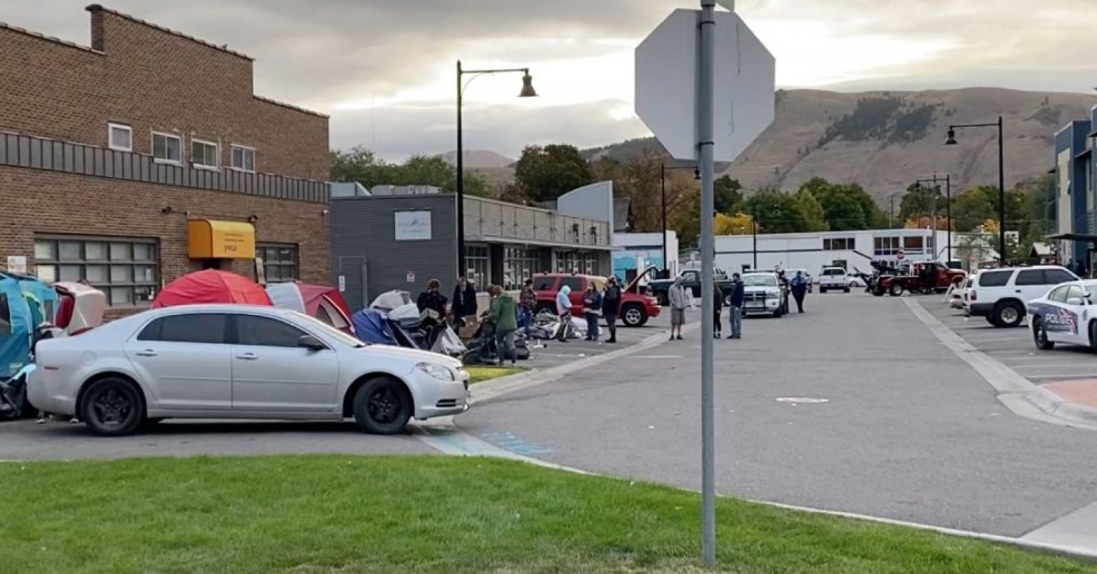 Cedar Street homeless encampment. Credit: Travis Mateer.